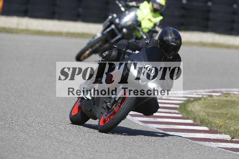 /01 02.04.2026 MAZ ADR/Gruppe gelb Gruppe gruen/60